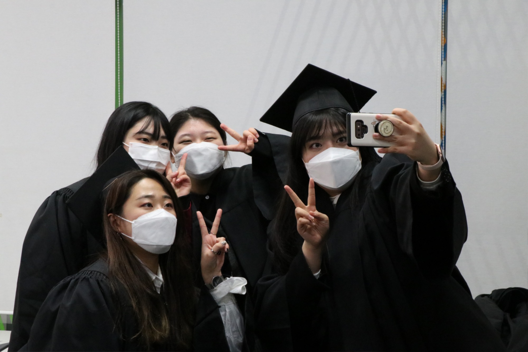 멀티미디어디자인과 졸업식 기념사진.JPG